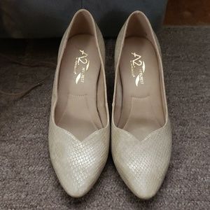 Aerosoles gold cream snakeskin heels